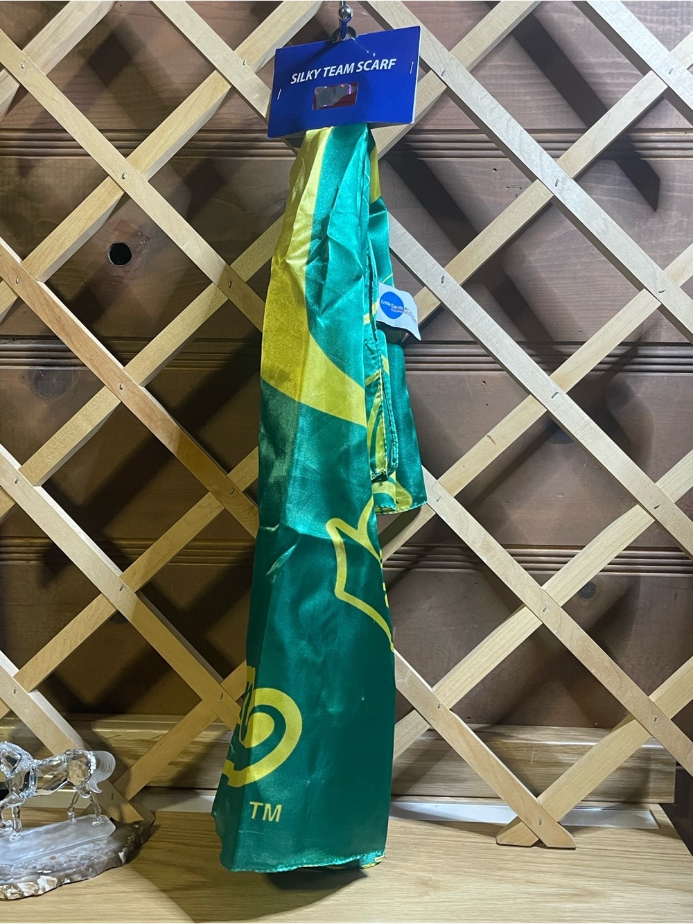NWT Oregon Ducks Silky Team Scarf / Oversized 50x50/ Vibrant Satin Polyester